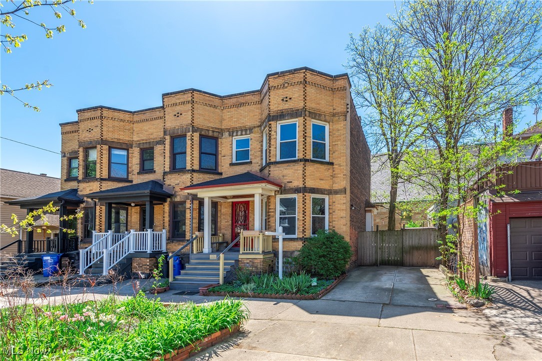 1031 Kenilworth Avenue Cleveland OH 44113