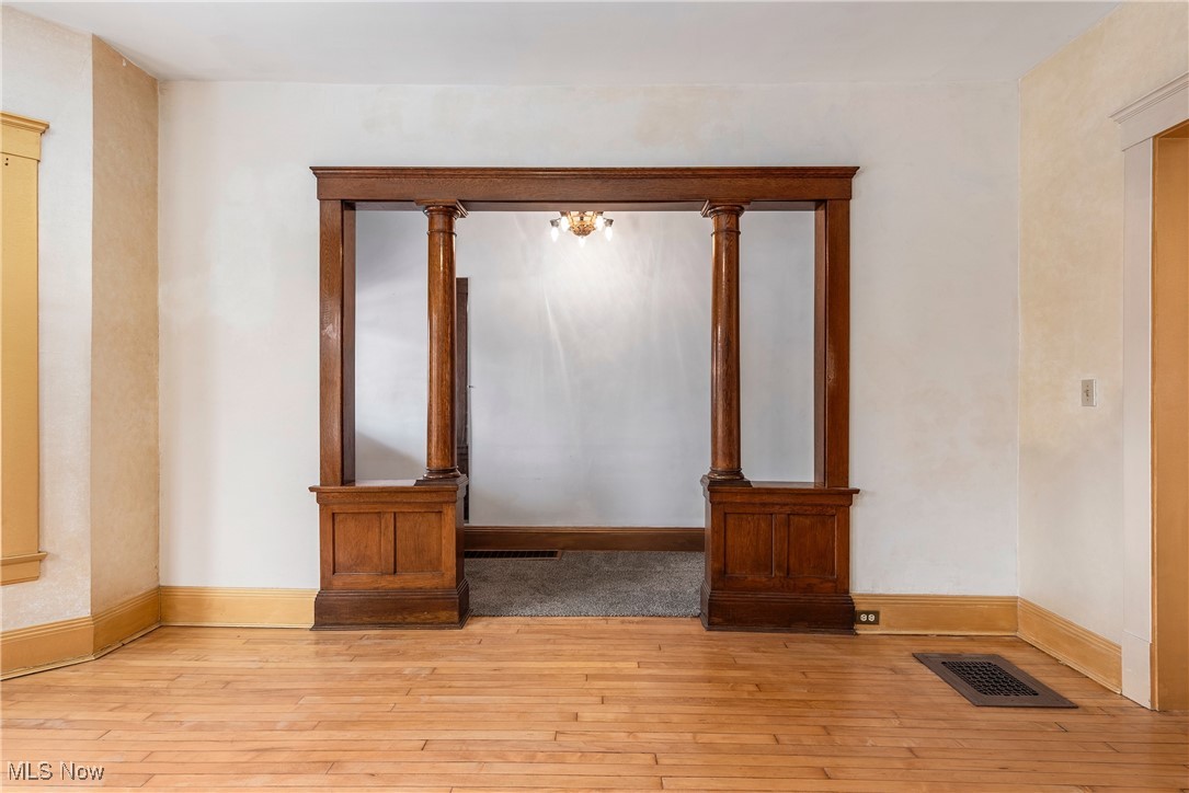 1031 Kenilworth Avenue Cleveland OH 44113