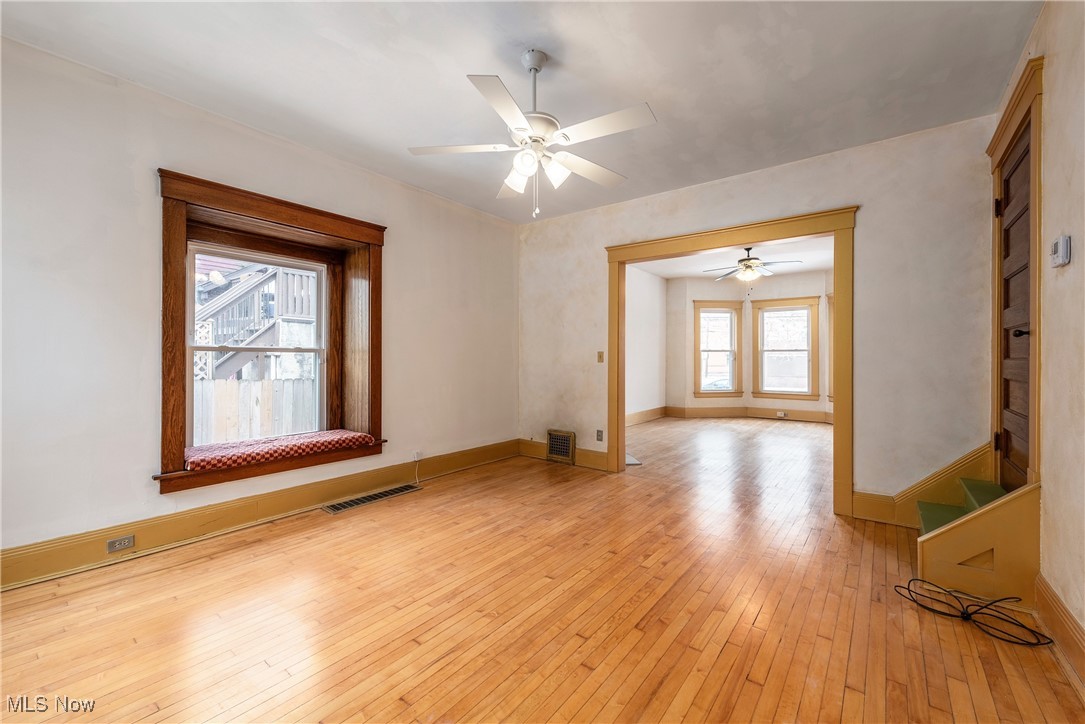 1031 Kenilworth Avenue Cleveland OH 44113