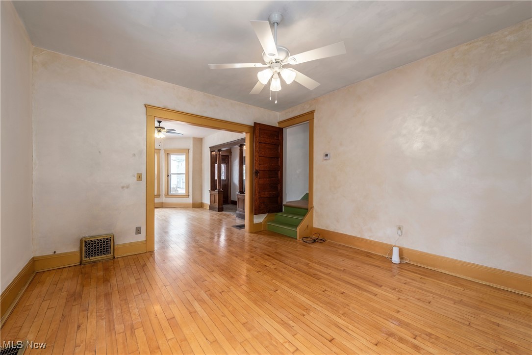 1031 Kenilworth Avenue Cleveland OH 44113