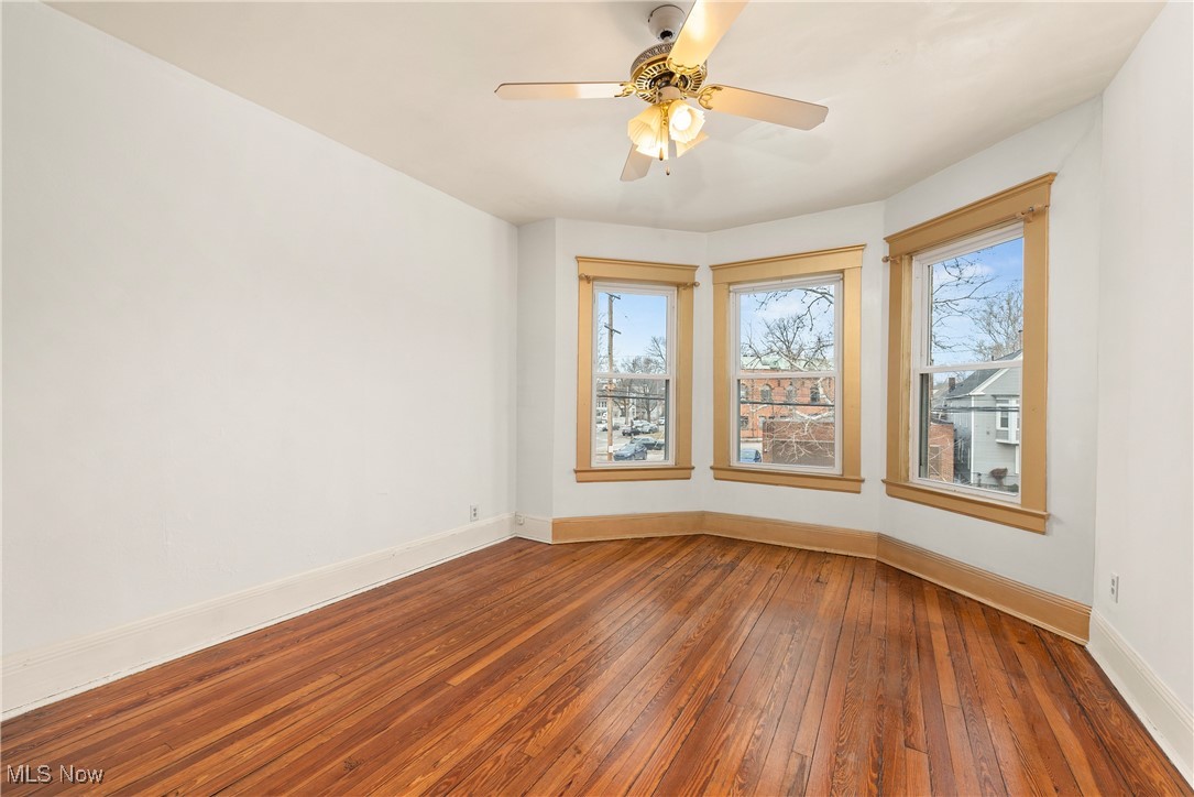 1031 Kenilworth Avenue Cleveland OH 44113