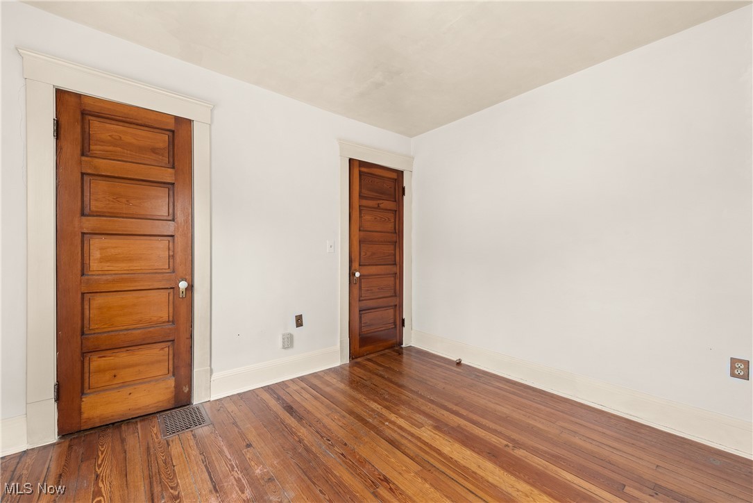 1031 Kenilworth Avenue Cleveland OH 44113