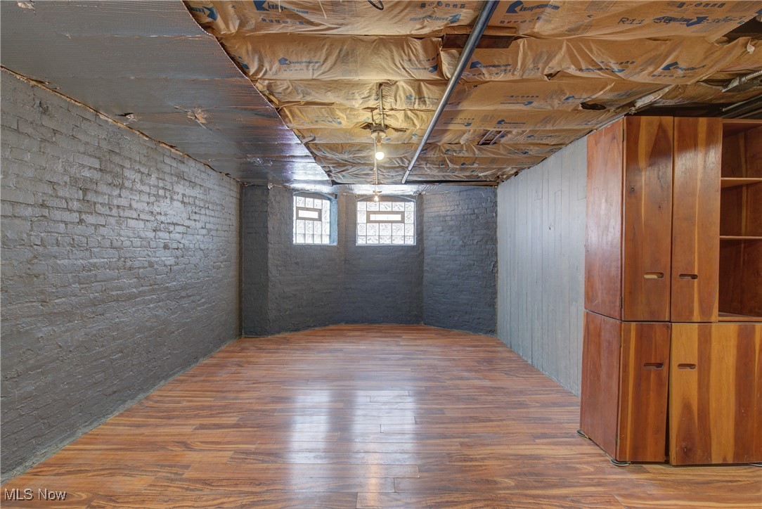 1031 Kenilworth Avenue Cleveland OH 44113