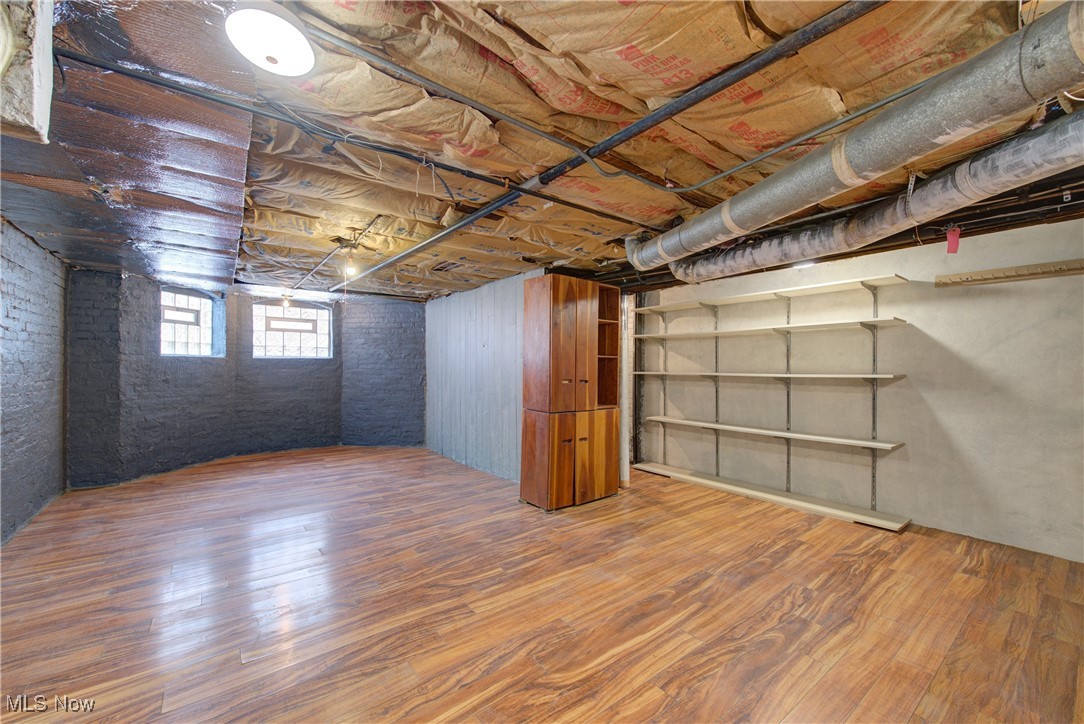 1031 Kenilworth Avenue Cleveland OH 44113