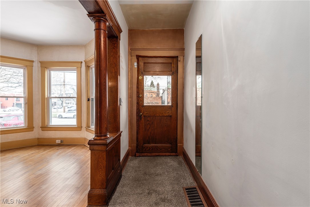 1031 Kenilworth Avenue Cleveland OH 44113