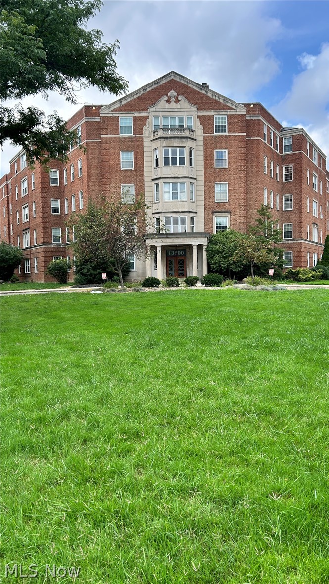 13800 Fairhill Road Shaker Heights OH 44120