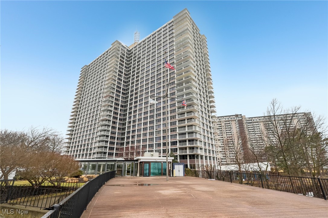 12700 Lake Avenue Lakewood OH 44107