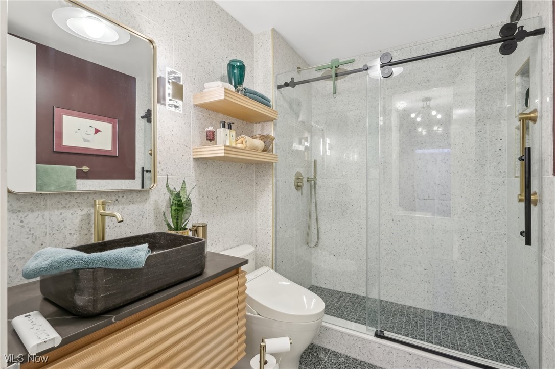 12700 Lake Avenue Lakewood OH 44107