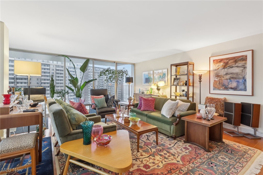 12700 Lake Avenue Lakewood OH 44107