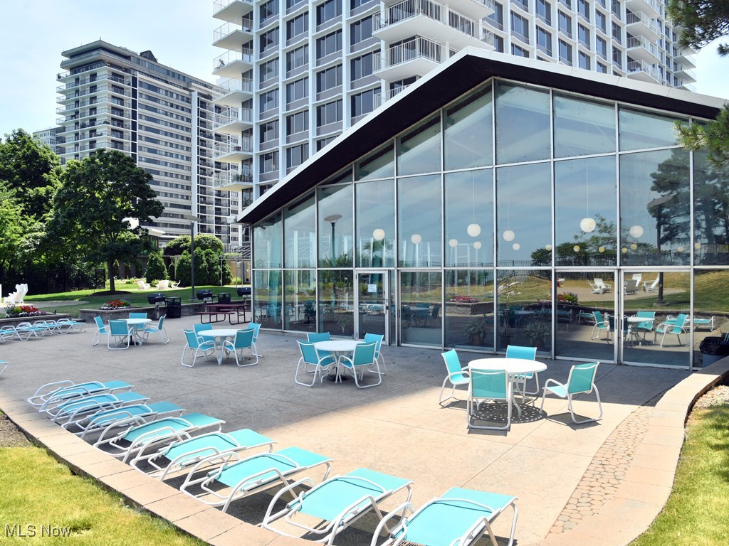 12700 Lake Avenue Lakewood OH 44107