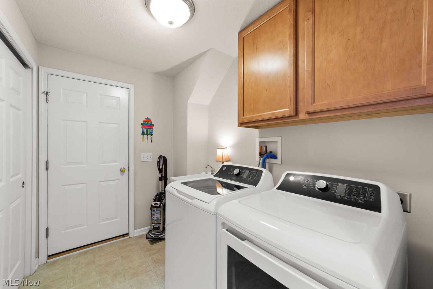 33262 Ambleside Drive Avon Lake OH 44012