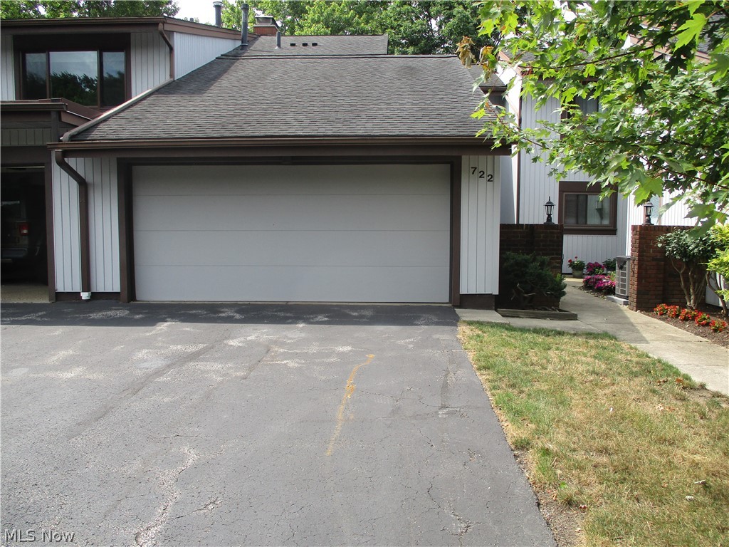 722 Tinkers Lane Sagamore Hills OH 44067