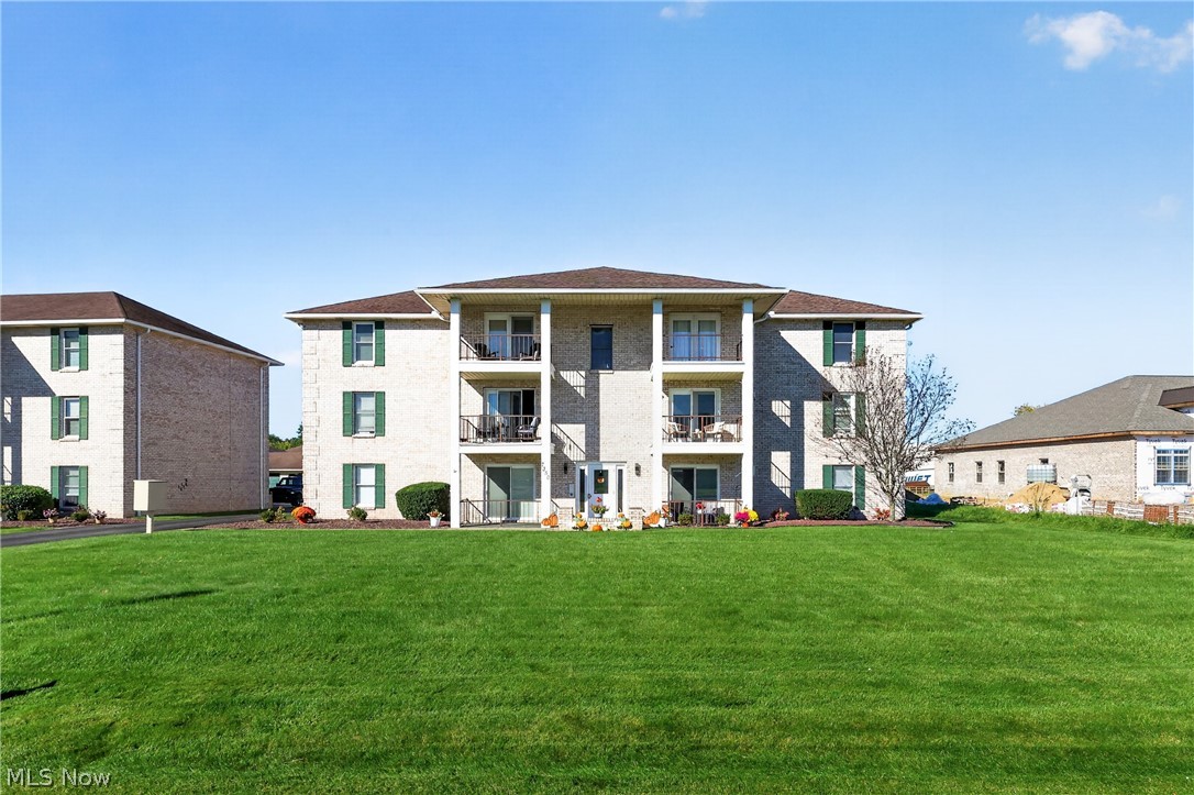 7350 Eisenhower Drive Youngstown OH 44512