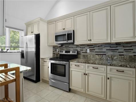 179 Marina Point Drive Sandusky OH 44870