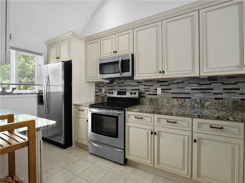 179 Marina Point Drive Sandusky OH 44870