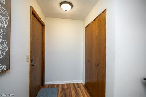 2153 Pinebrook Trail Cuyahoga Falls OH 44223