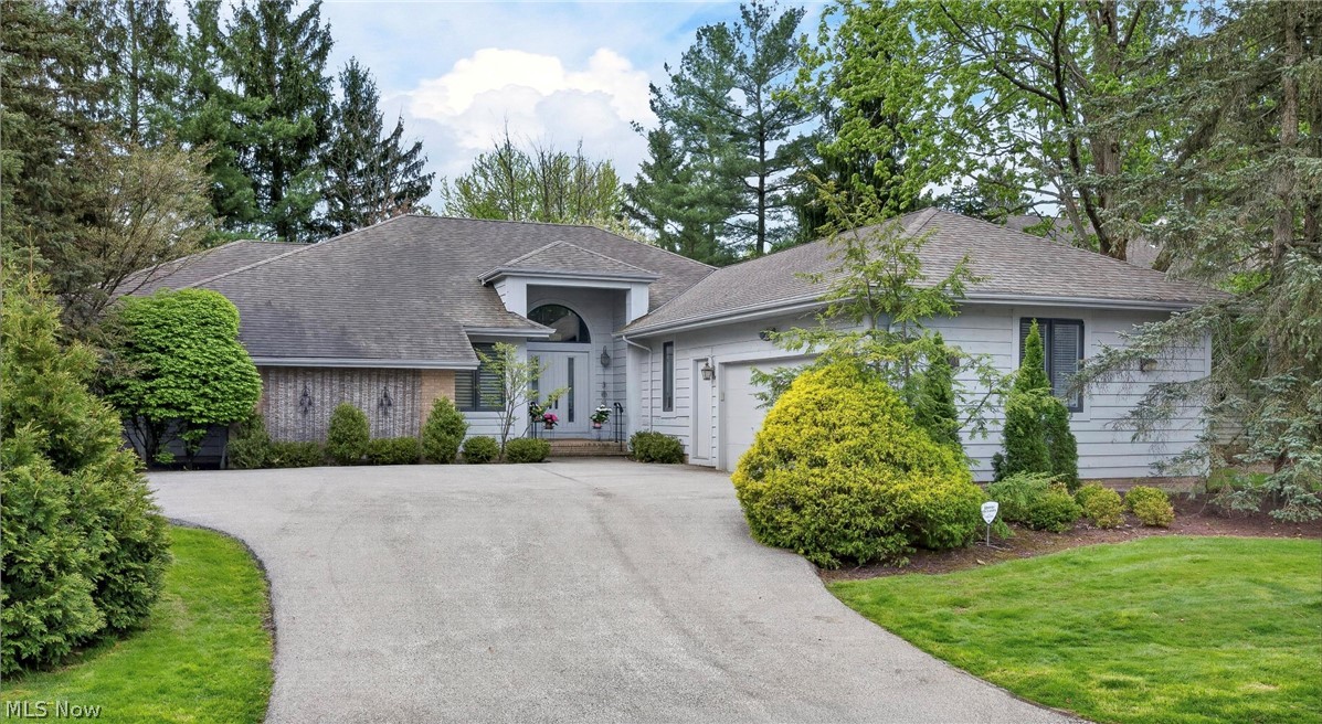 10 Longmeadow Lane Beachwood OH 44122