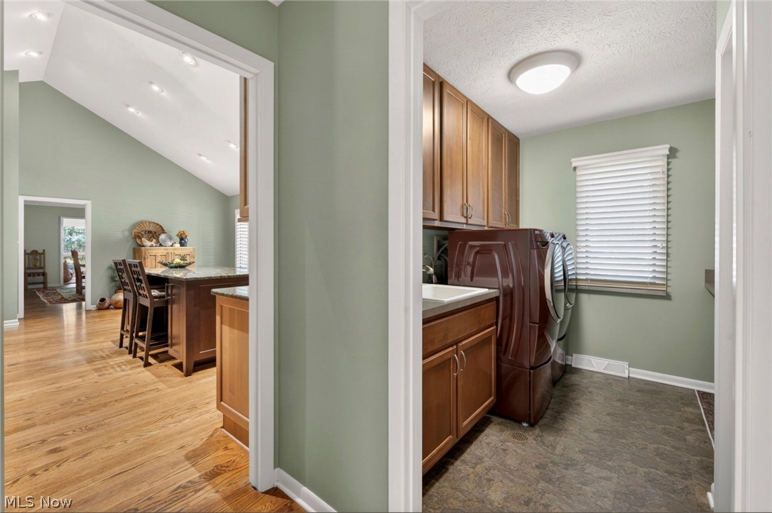 10 Longmeadow Lane Beachwood OH 44122