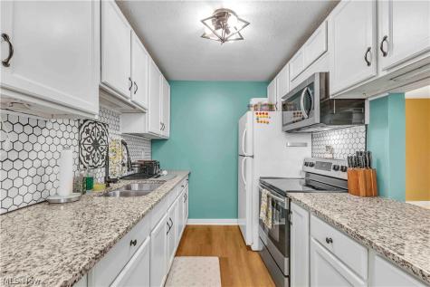 8455 N Akins Road North Royalton OH 44133