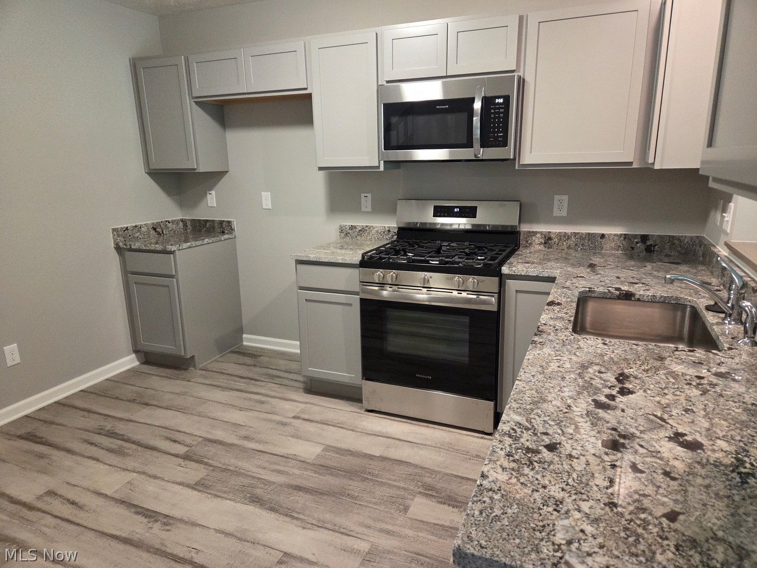 3743 Freedom Place Lorain OH 44053