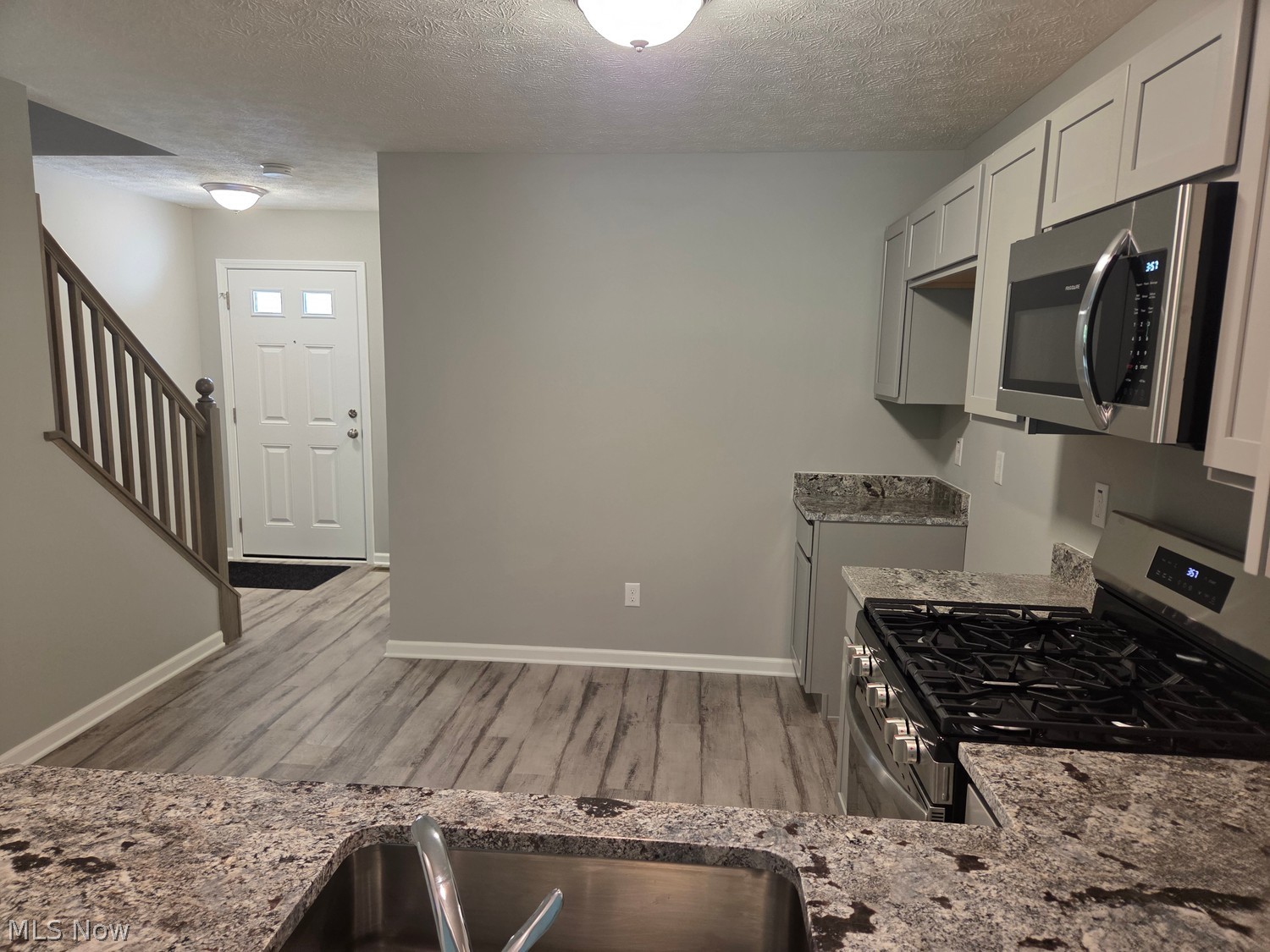 3743 Freedom Place Lorain OH 44053