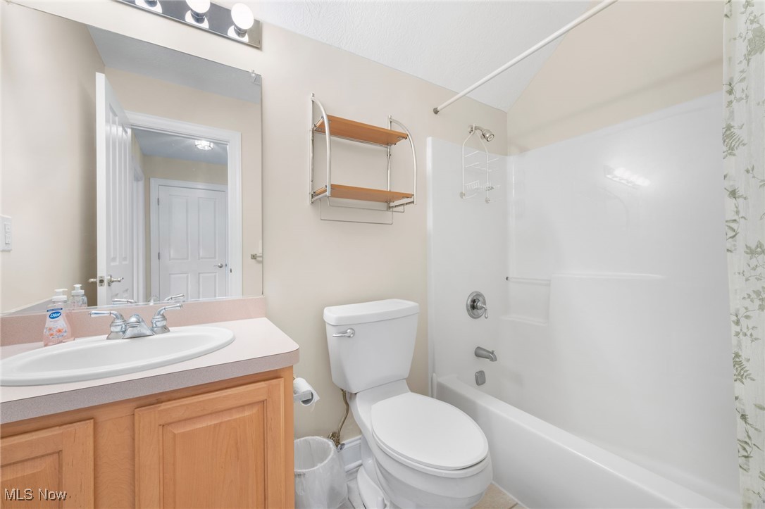 220 Rosebury Court Mayfield Heights OH 44124