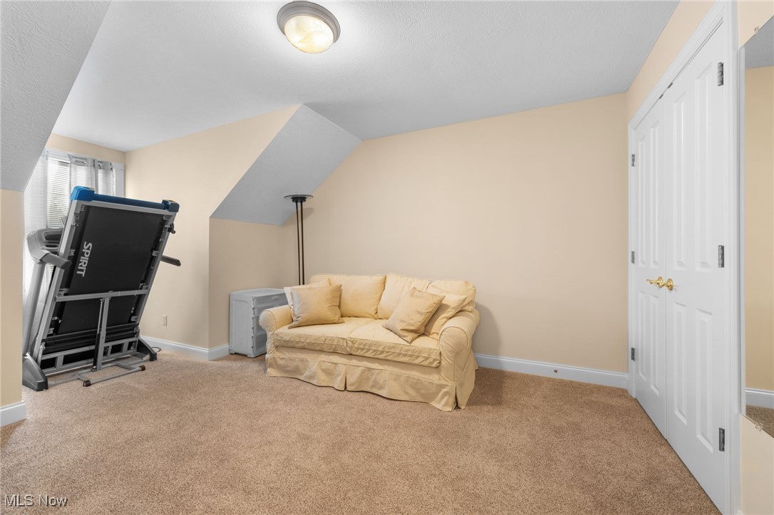 220 Rosebury Court Mayfield Heights OH 44124