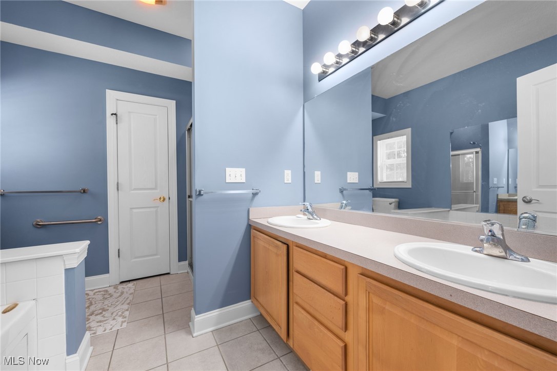 220 Rosebury Court Mayfield Heights OH 44124