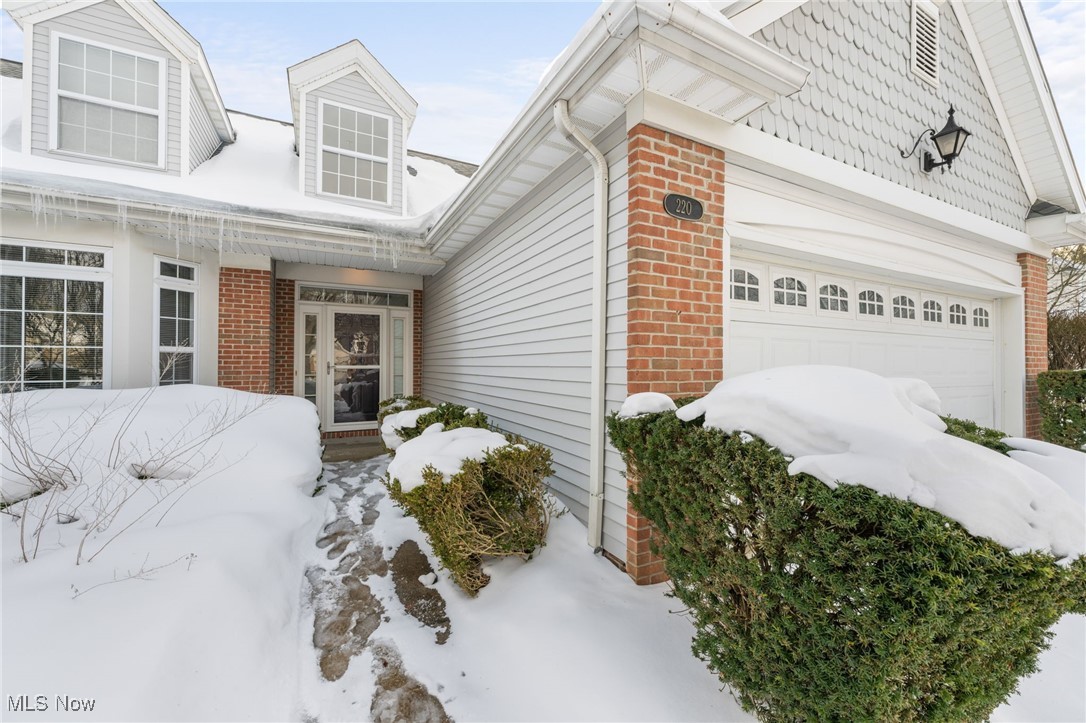 220 Rosebury Court Mayfield Heights OH 44124