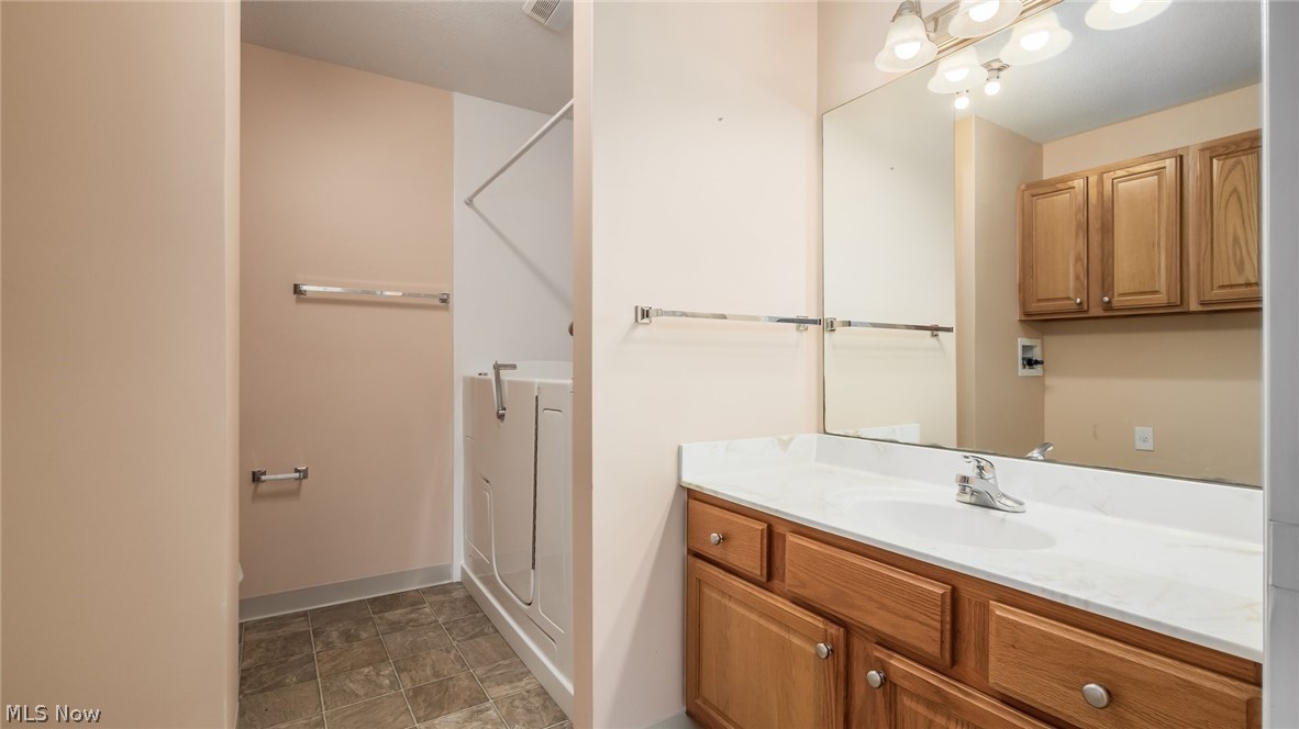 4274 Strattford Circle E Zanesville OH 43701