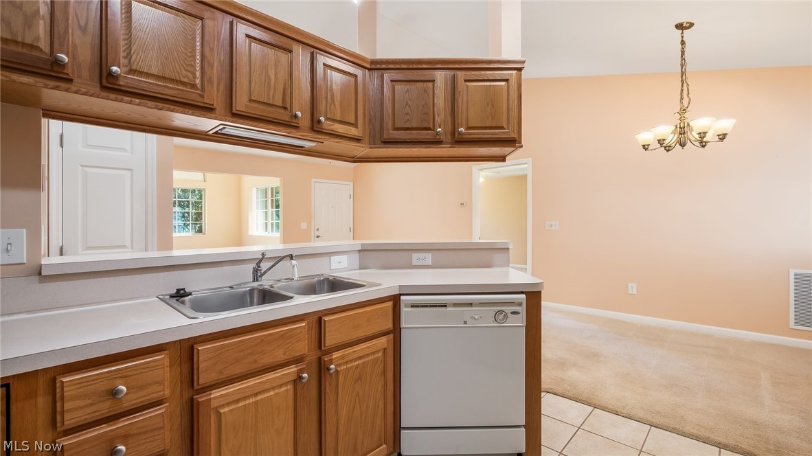 4274 Strattford Circle E Zanesville OH 43701