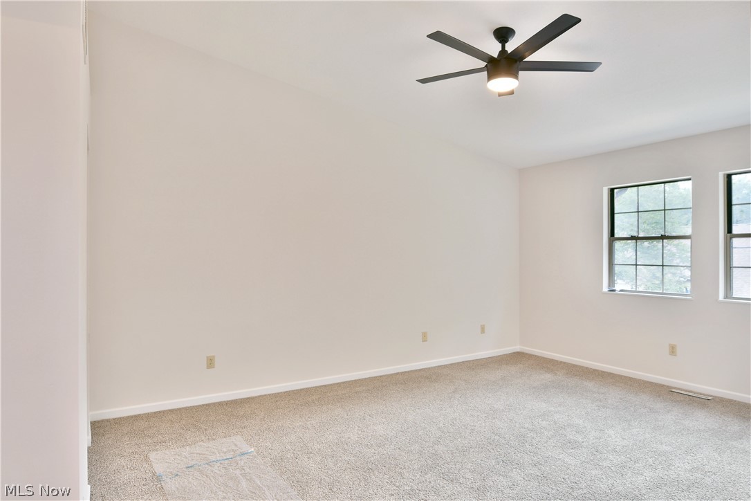 115 N Aspen Court NE Warren OH 44484
