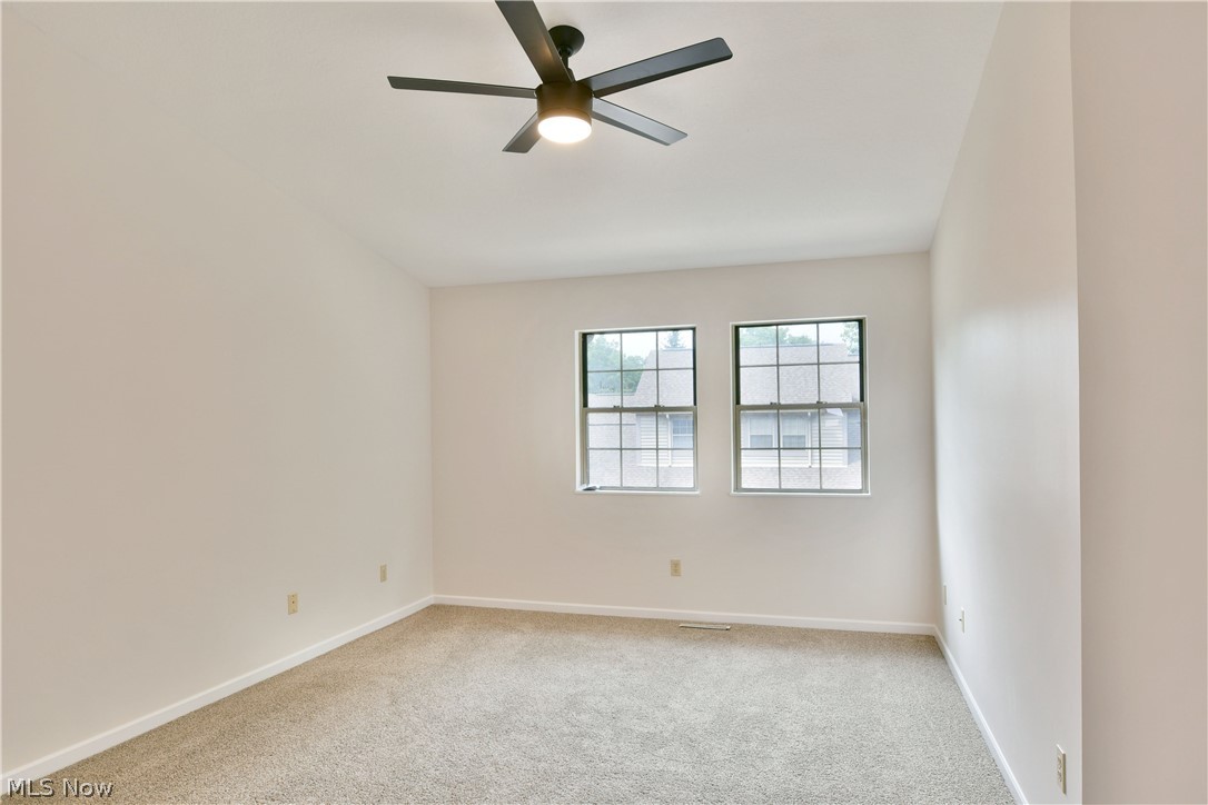 115 N Aspen Court NE Warren OH 44484