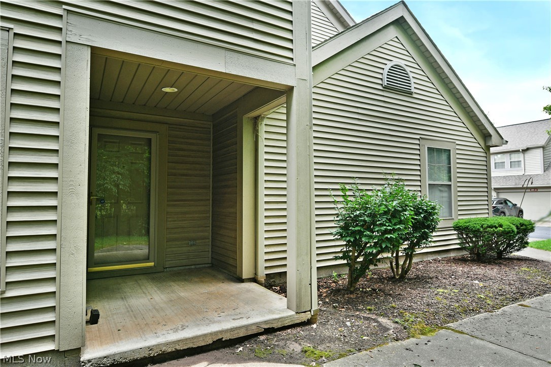 115 N Aspen Court NE Warren OH 44484
