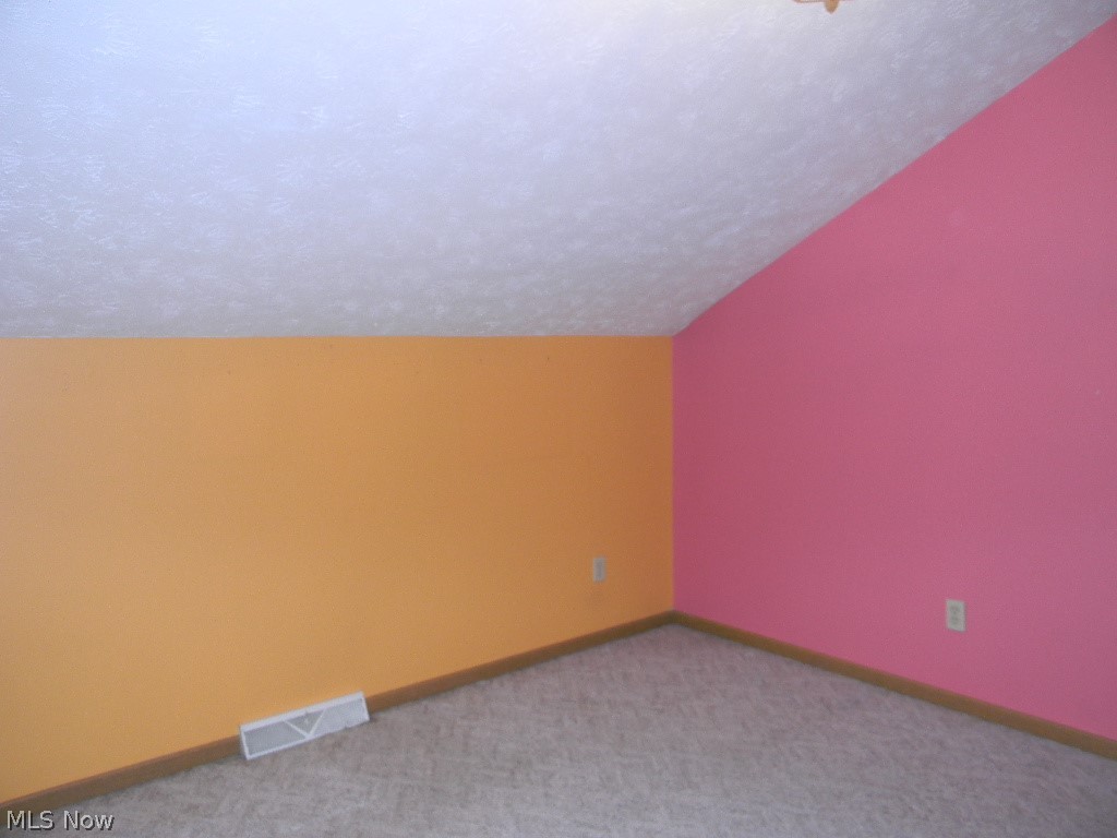 3257 A Pheasant Run Road Cortland OH 44410