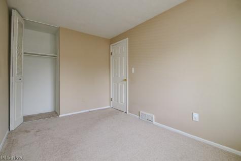 10015 Windjammer Trail Aurora OH 44202