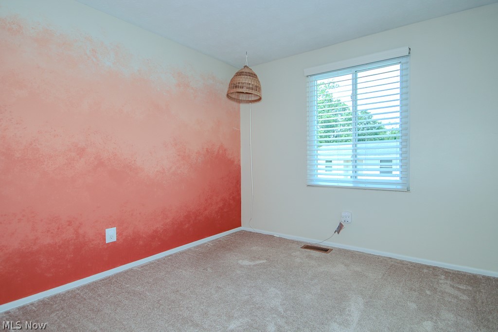 10015 Windjammer Trail Aurora OH 44202