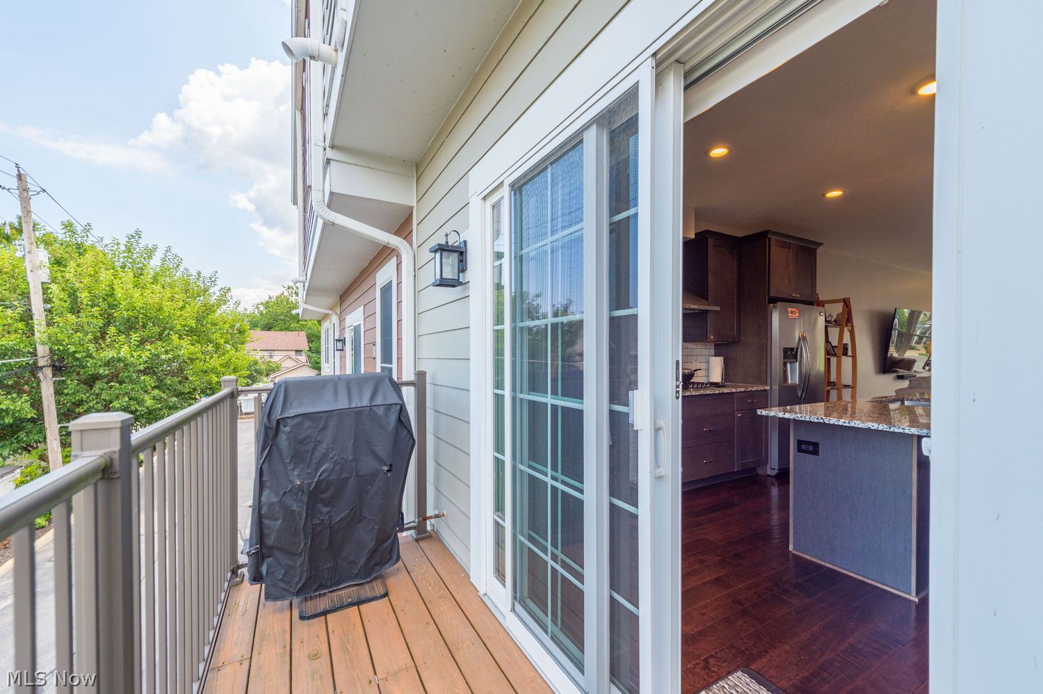 16 Mckinley Place Lakewood OH 44107