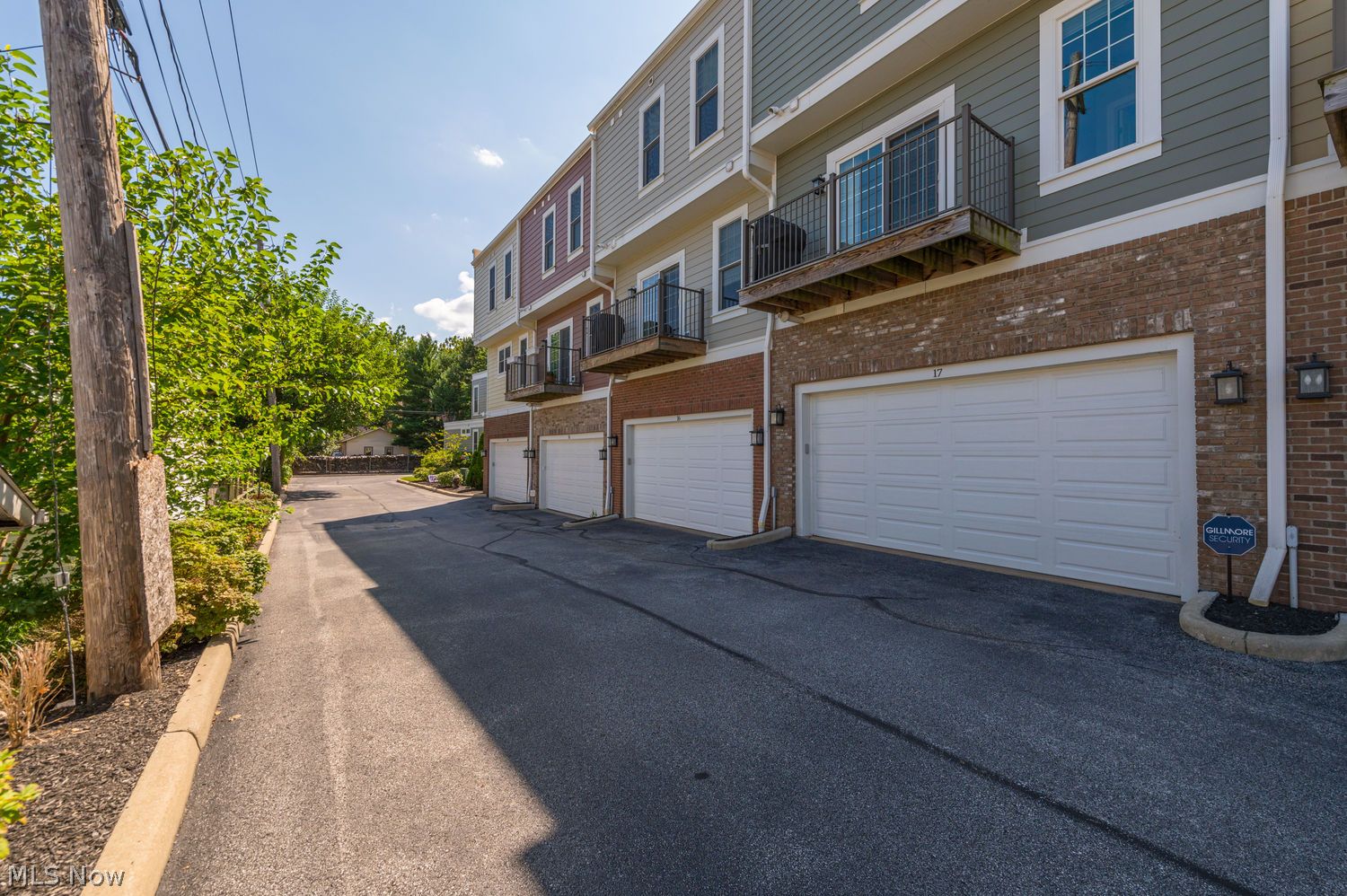16 Mckinley Place Lakewood OH 44107