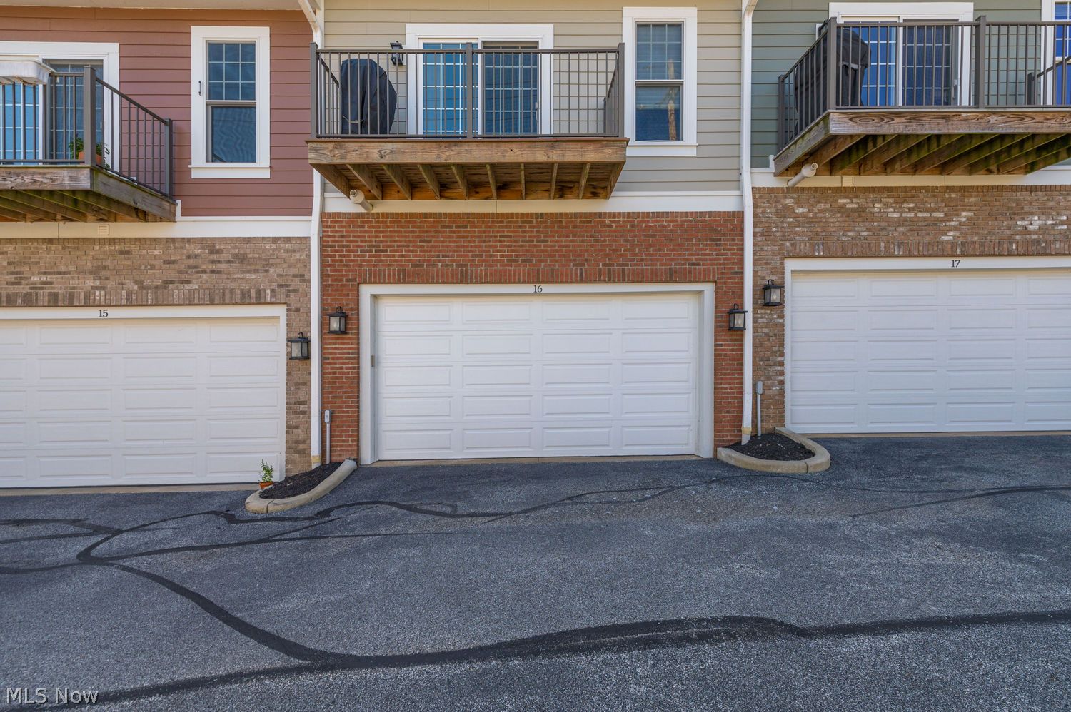 16 Mckinley Place Lakewood OH 44107