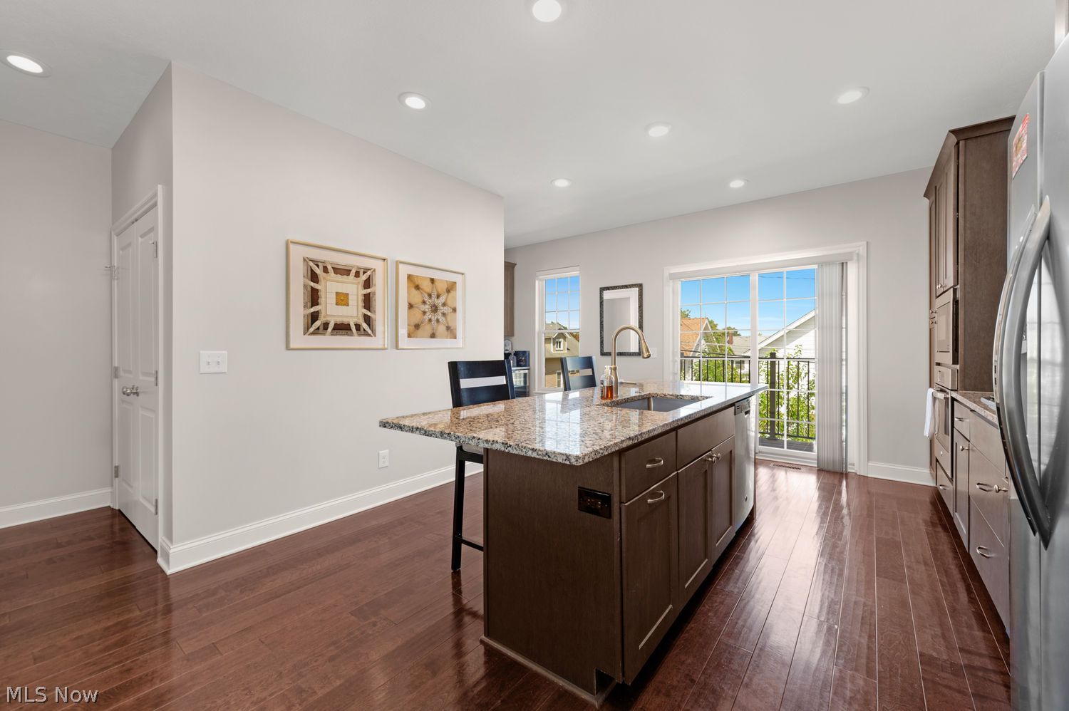 16 Mckinley Place Lakewood OH 44107