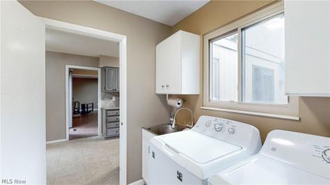 19533 Idlewood Trail Strongsville OH 44149