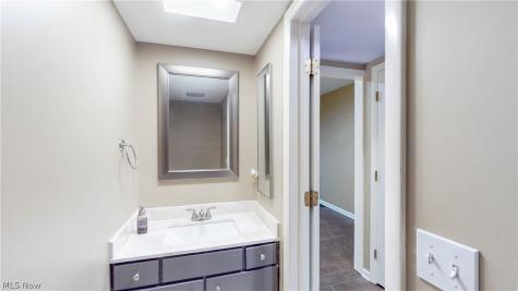 19533 Idlewood Trail Strongsville OH 44149
