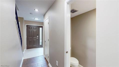 19533 Idlewood Trail Strongsville OH 44149