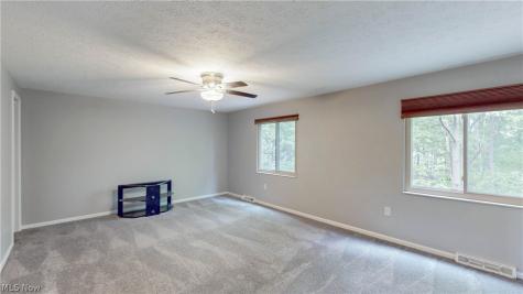 19533 Idlewood Trail Strongsville OH 44149