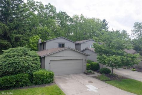 19533 Idlewood Trail Strongsville OH 44149