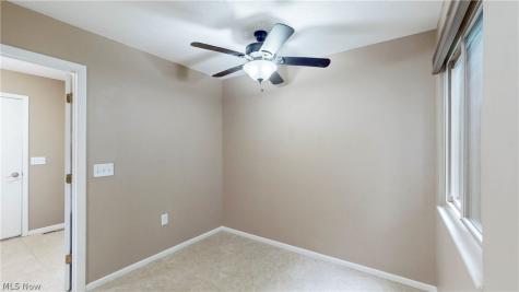 19533 Idlewood Trail Strongsville OH 44149