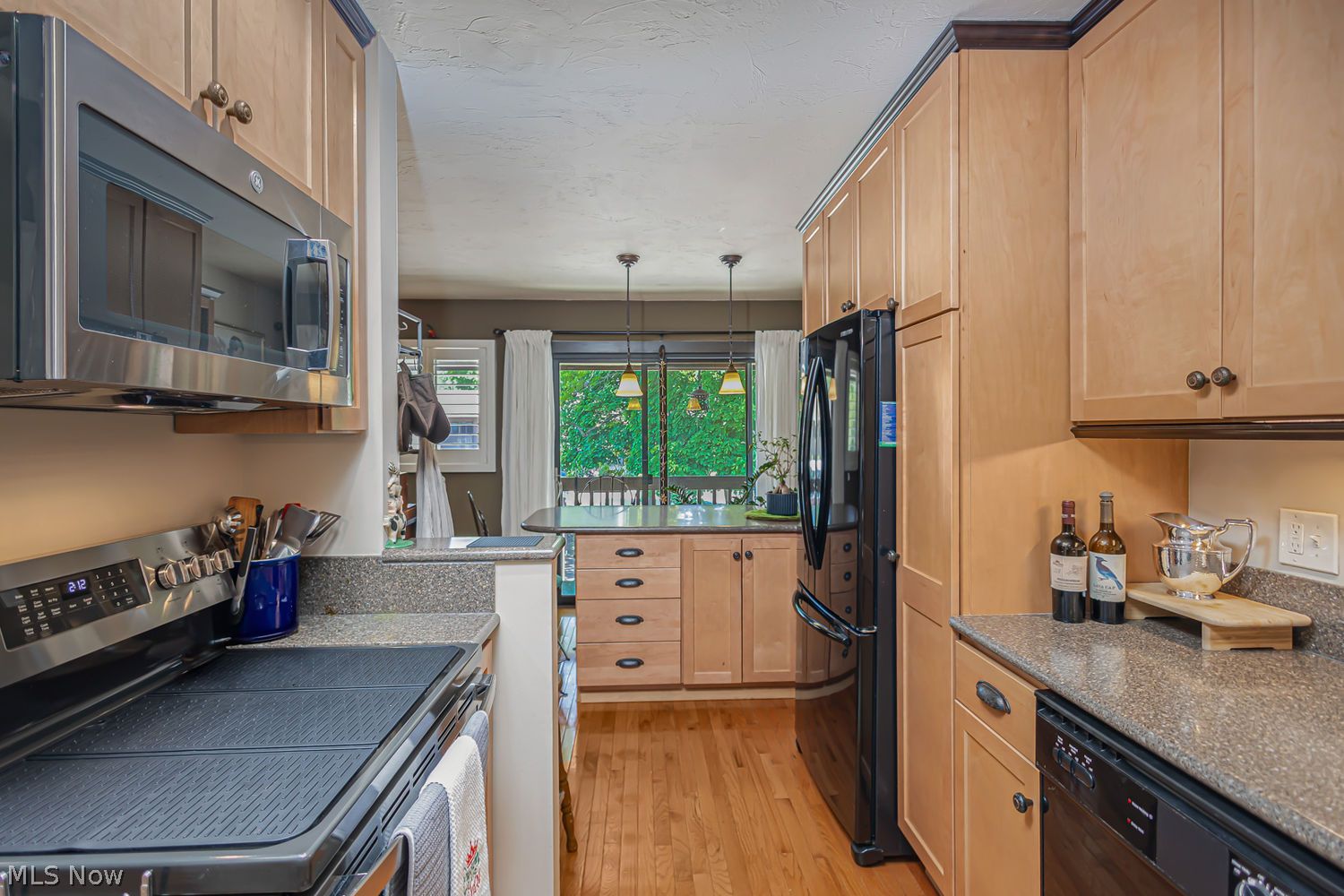 2479 Euclid Heights Boulevard Cleveland Heights OH 44106