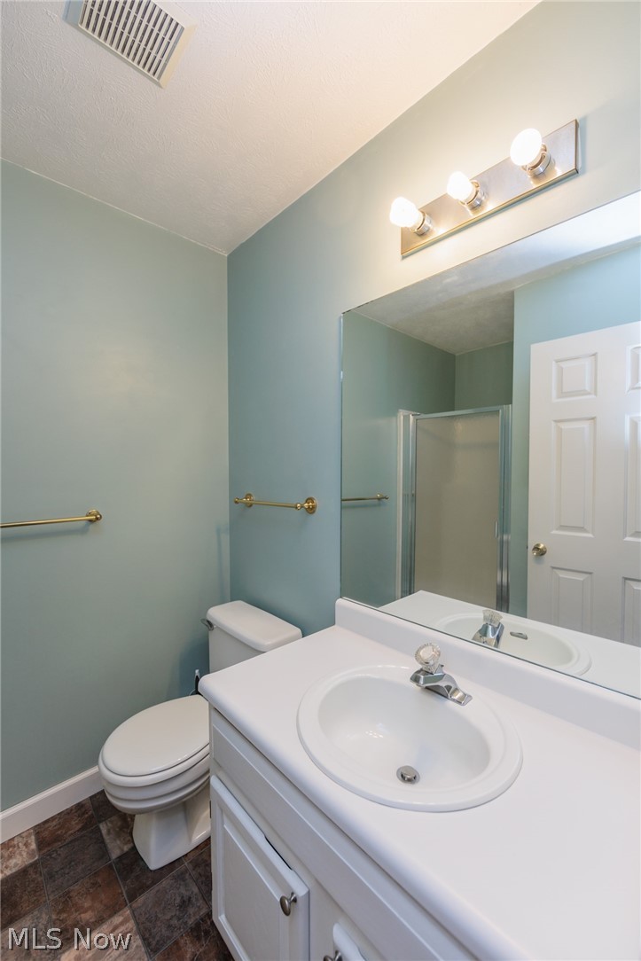 16457 Emerald Point Middleburg Heights OH 44130