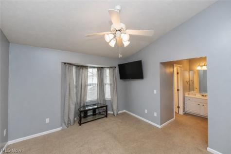 16457 Emerald Point Middleburg Heights OH 44130